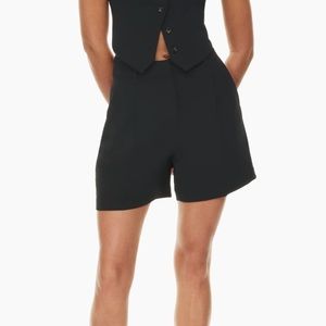 Wilfred Effortless Black Linen Shorts size 4